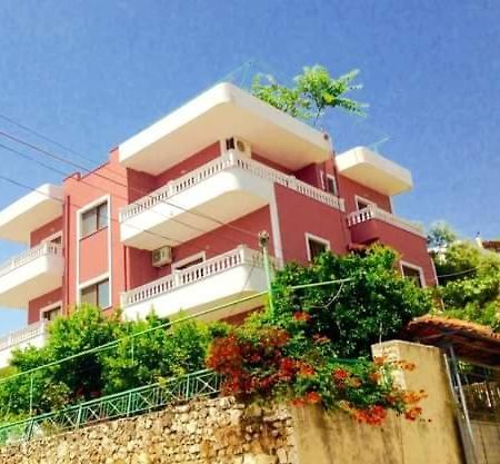 Vila Jakupi Lägenhet Sarandë Exteriör bild