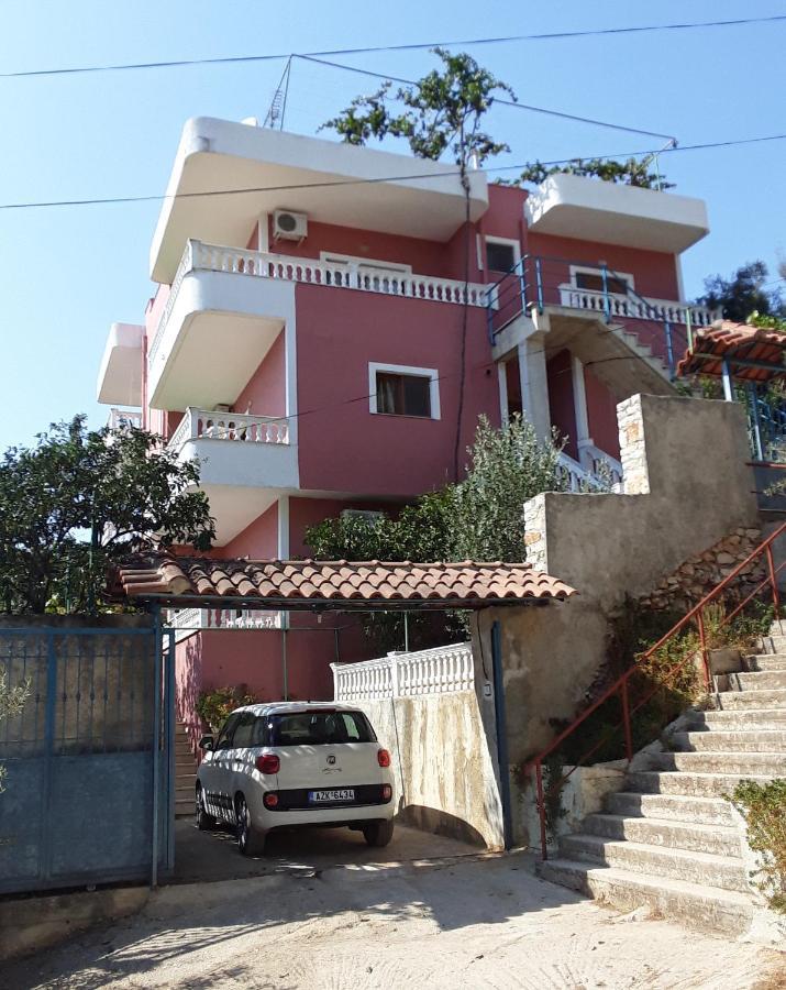 Vila Jakupi Lägenhet Sarandë Exteriör bild